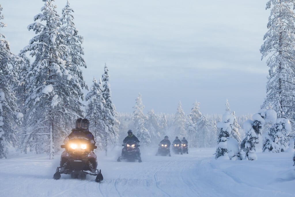 Snowmobile safaris in Ruka